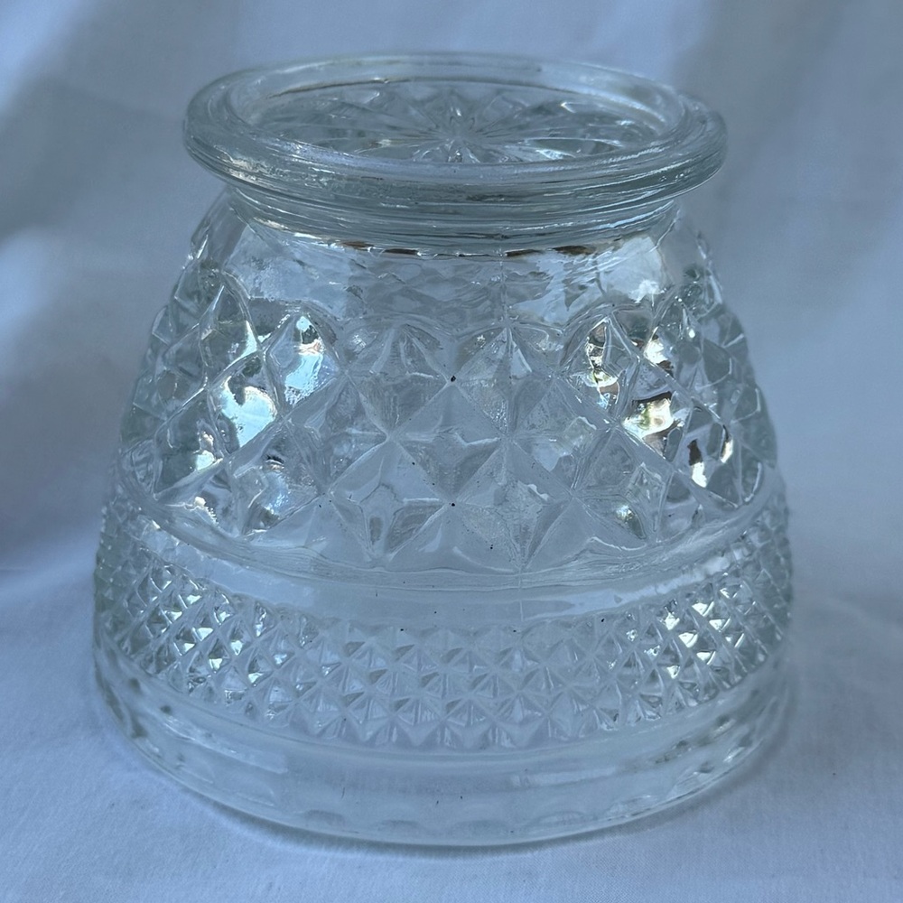 Wexford by Anchor Hocking, Glass Sugar Bowl, Clear Glass Textured Bowl - Picture 3 of 4